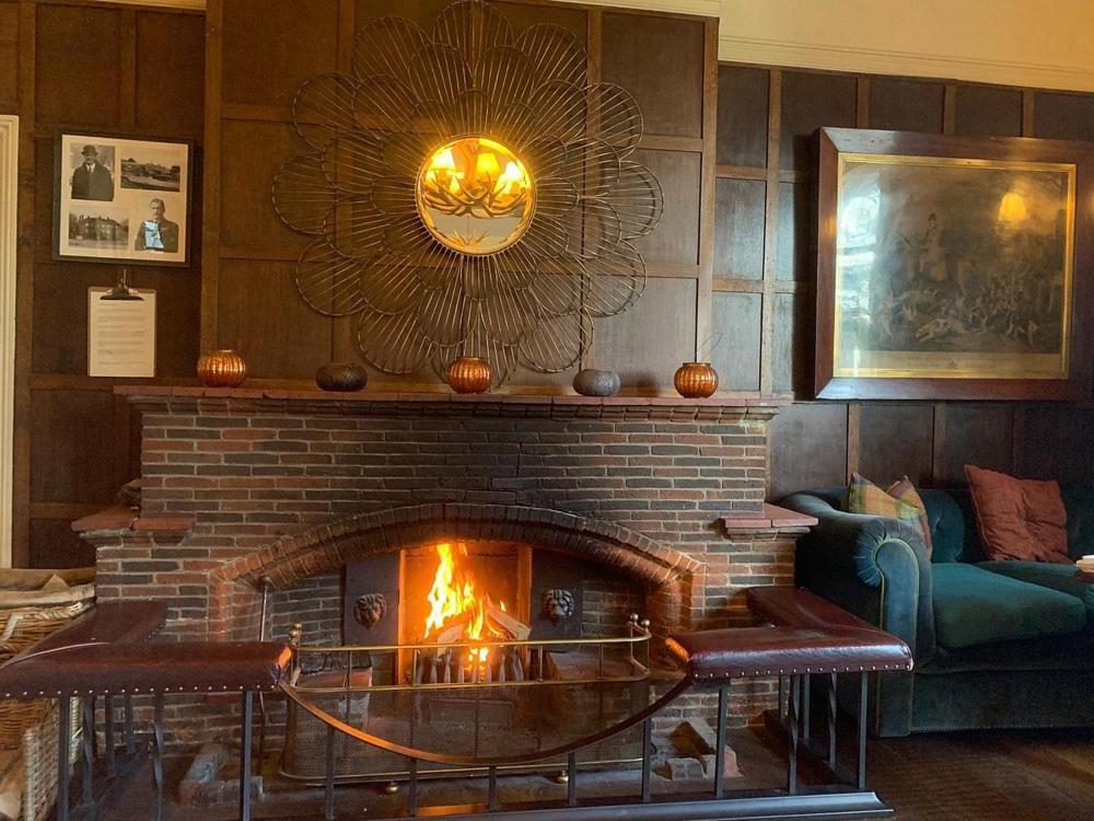 The Old Bridge 3* Huntingdon